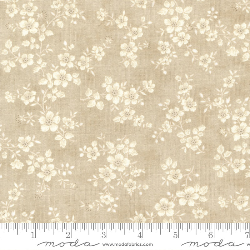 M4432216 Cream with White Flowers