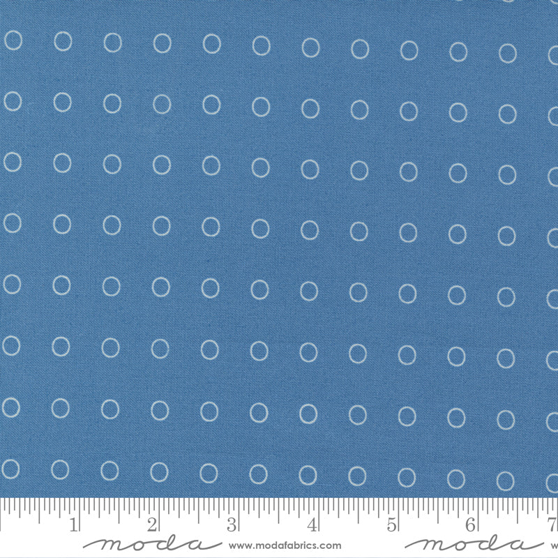 M1493215 Medium Blue Circles