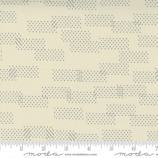 M17516 Dotty Bricks in Even More Eggshell