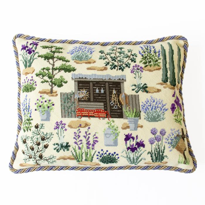 Chelsea Garden Sanctuary Tapestry Kit