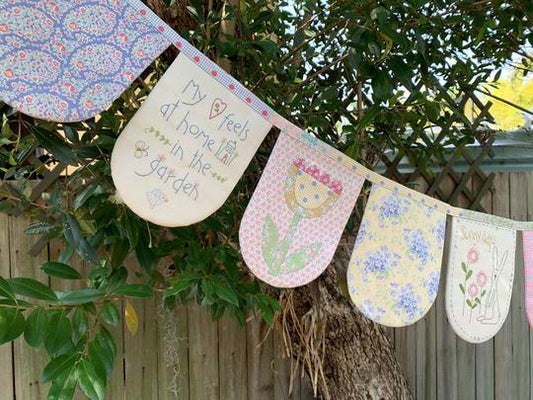 Sunny Days Bunting Kit