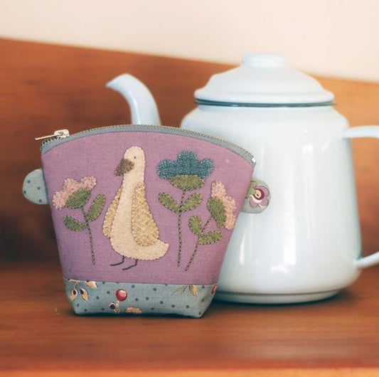 Meadows Rest Zipper Purse